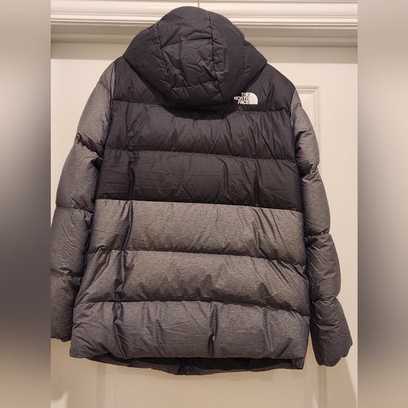 Boys Northface Coat - Picture 2 of 5